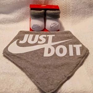 Nike Infant 2PC Set